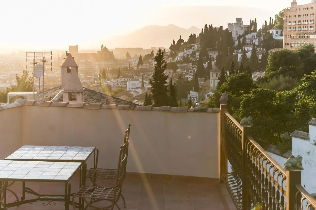 Montevive, Disfruta Los Atardeceres Unicos De Granada En Nuestra Terraza Holiday home